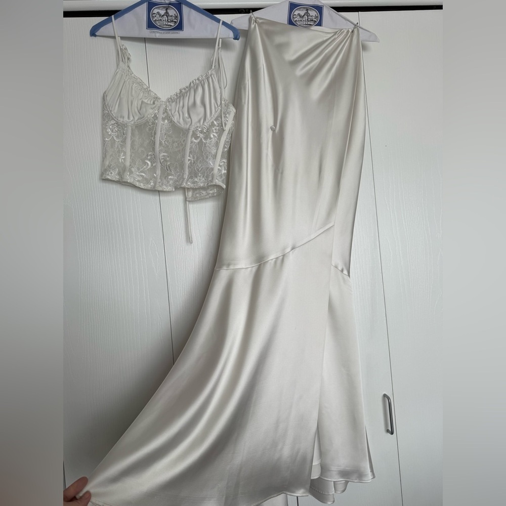Calla Lily Gown - Picture 8 of 13